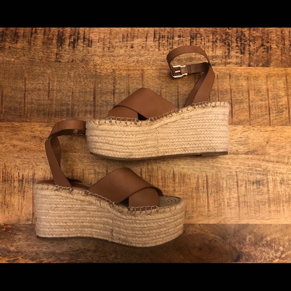 Gianni Bini espadrilles flatform sandals